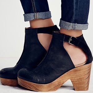 Free people- Amber Orchard Clog